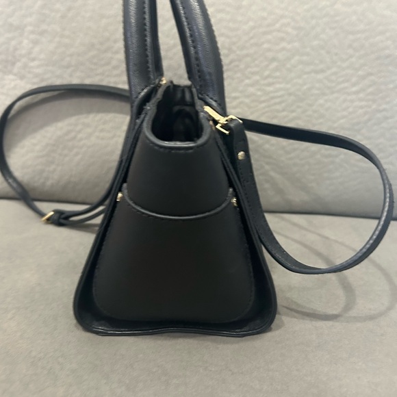 Isaac Mizrahi Valerie Black Convertible Handbag - Picture 3 of 9